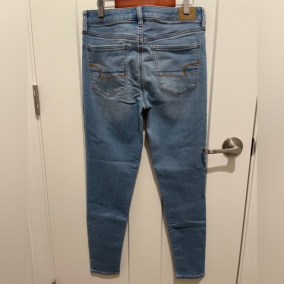 Never Worn American Eagle Hi-Rise Jeggings - Size 6 Regular - Picture 2 of 4